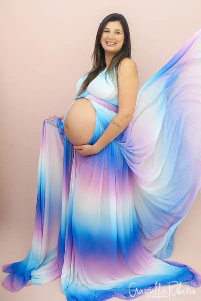 ensaio-de-gestante-estudio-vestido-longo